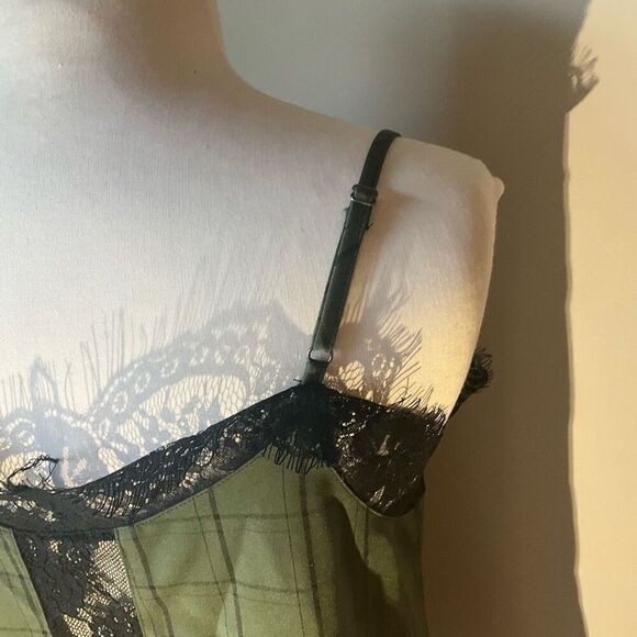 Vici Plaid Lace Cami Top, Medium. Olive and Black Anti-clean. Punk. Rebel - Picture 8 of 15